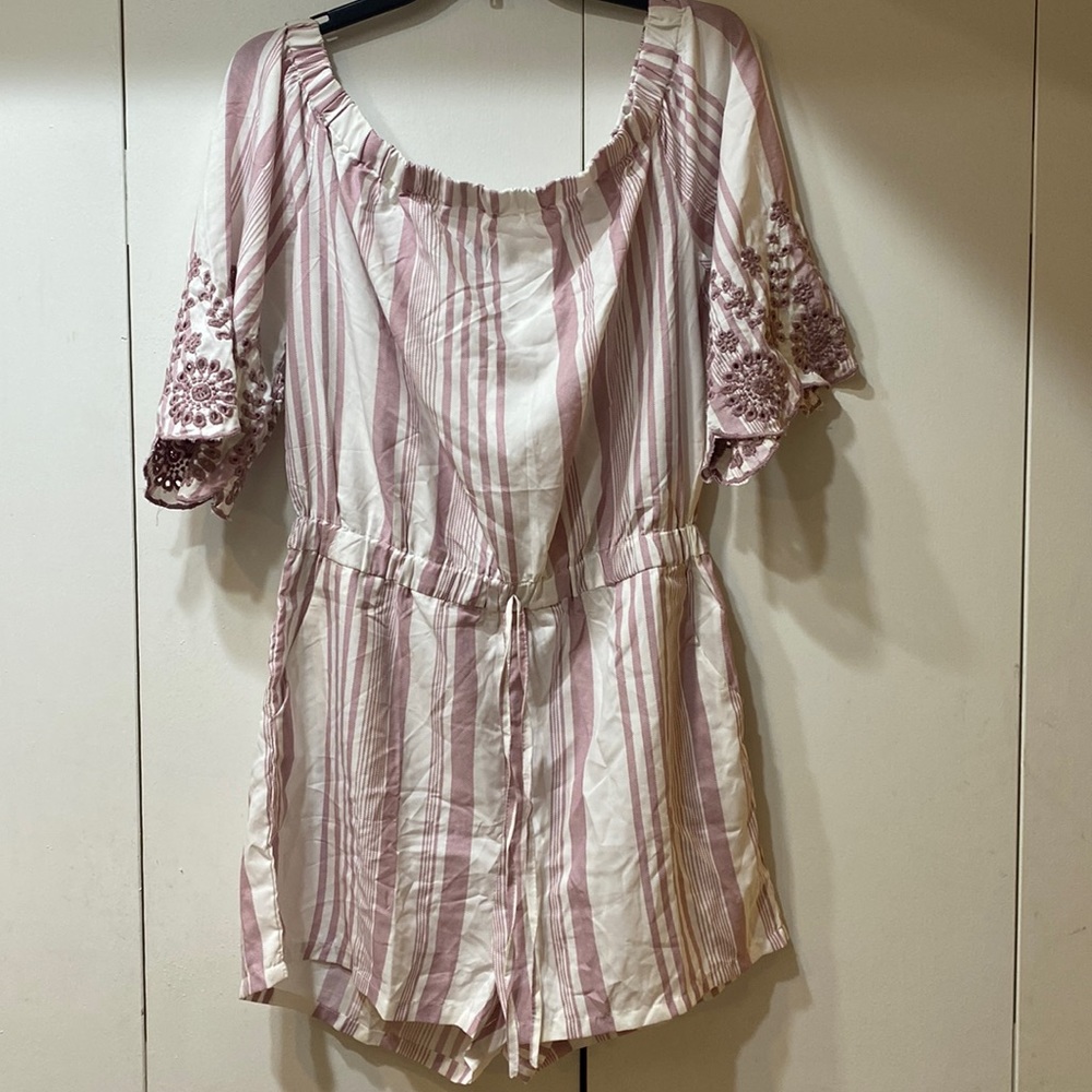 Style House Romper size L